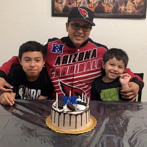 Meet your Posher, Rafael